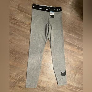 Nike woman workout leggings